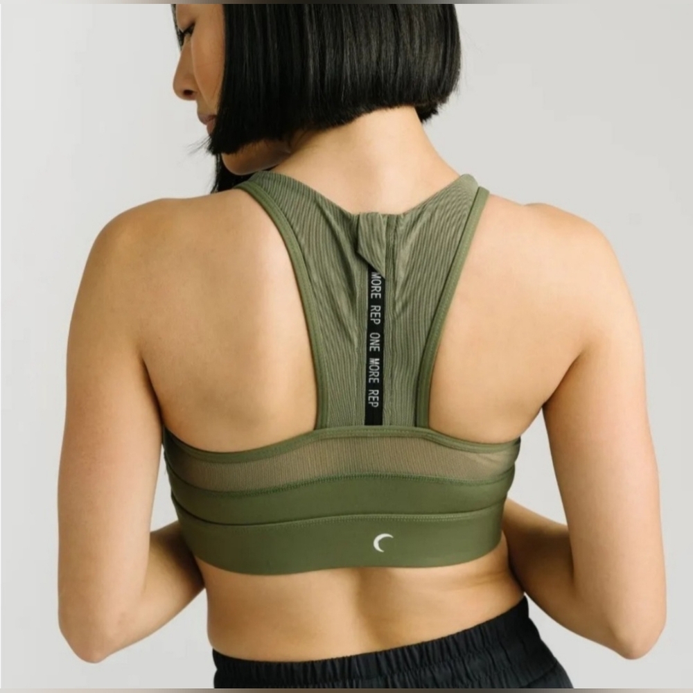 ZYIA Active Olive Green All Star Sports Bra - Medium